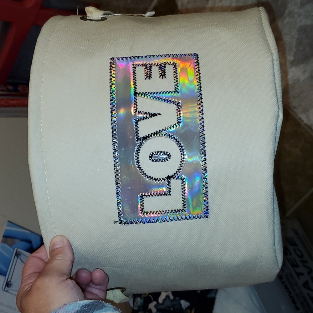 New Halographic LOVE Basket